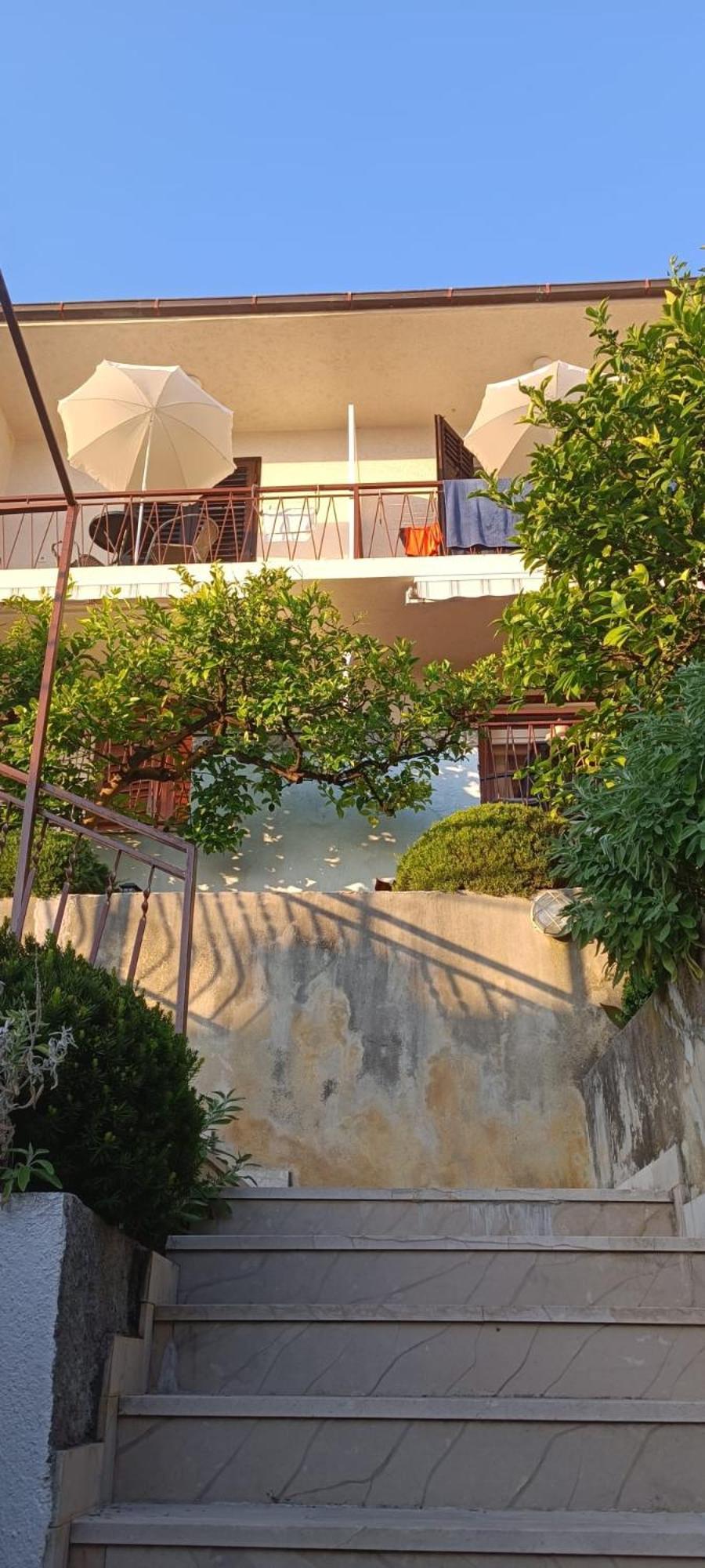 Apartments Niki Brela Exterior photo